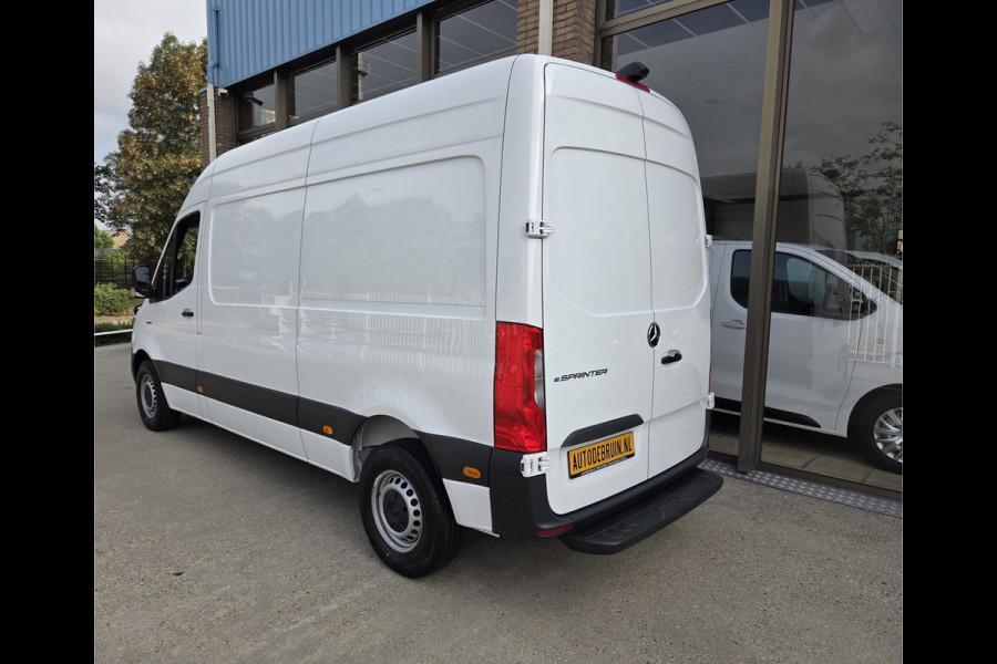 Mercedes-Benz eSprinter eSprinter L2H2 55 kWh Airco Achteruitrijcamera 270 gr doordraai deuren