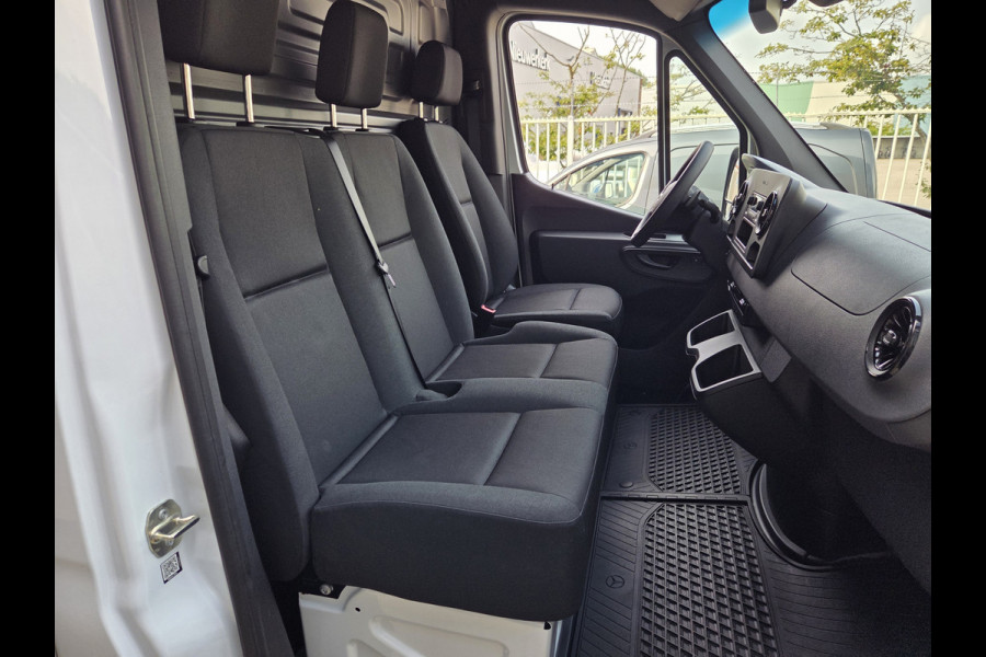 Mercedes-Benz eSprinter eSprinter L2H2 55 kWh Airco Achteruitrijcamera 270 gr doordraai deuren