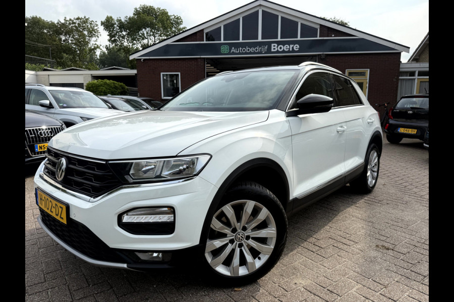 Volkswagen T-Roc 1.5 TSI 150pk Style Business Camera, 17''Lmv, Stoelverwarming