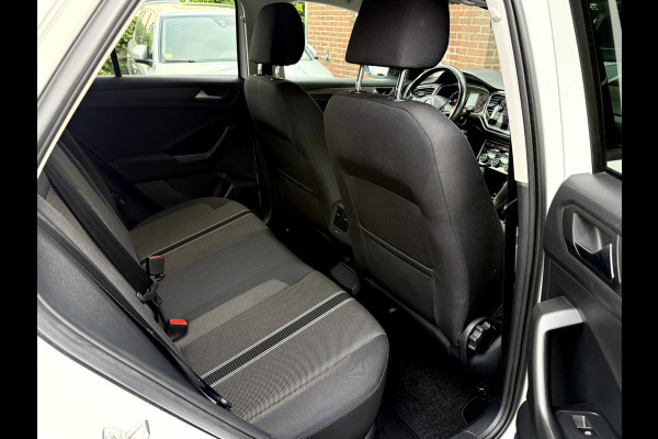 Volkswagen T-Roc 1.5 TSI 150pk Style Business Camera, 17''Lmv, Stoelverwarming
