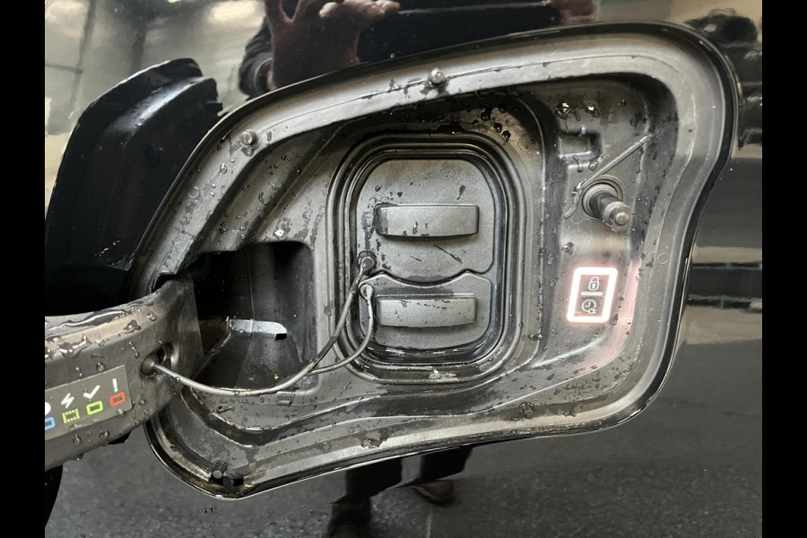 Peugeot e-Expert Long Premium 75 kWh 3-zits Automaat Airco Navigatie