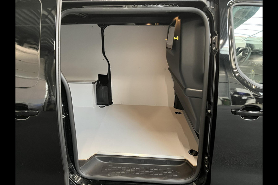 Peugeot e-Expert Long Premium 75 kWh 3-zits Automaat Airco Navigatie