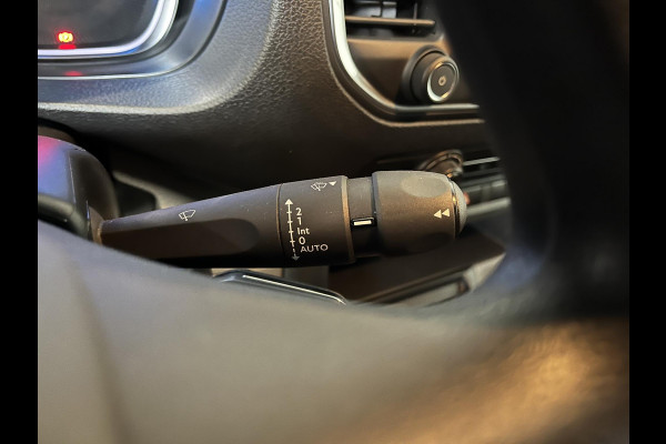 Peugeot e-Expert Long Premium 75 kWh 3-zits Automaat Airco Navigatie