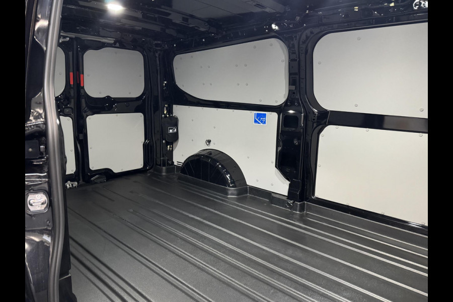 Ford Transit Custom 320 2.0 TDCI L2H1 Limited Automaat Nieuw Model Airco Navigatie Cruise control Trekhaak