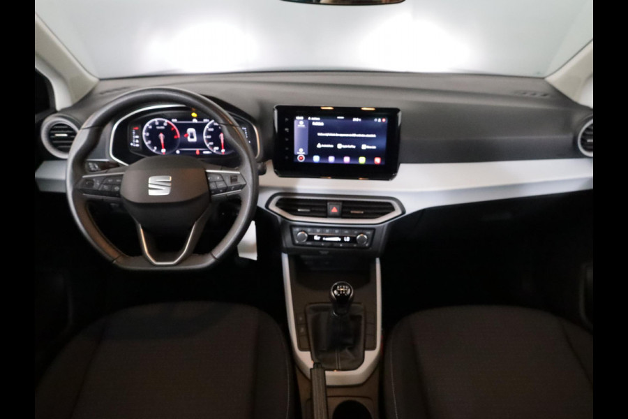 Seat Arona 1.0 TSI Style Business Intense 95 pk | Navigatie | Trekhaak | Parkeersensoren achter | LED koplampen | Autom. airco | Stoelverwarming |
