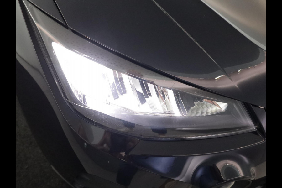 Seat Arona 1.0 TSI Style Business Intense 95 pk | Navigatie | Trekhaak | Parkeersensoren achter | LED koplampen | Autom. airco | Stoelverwarming |