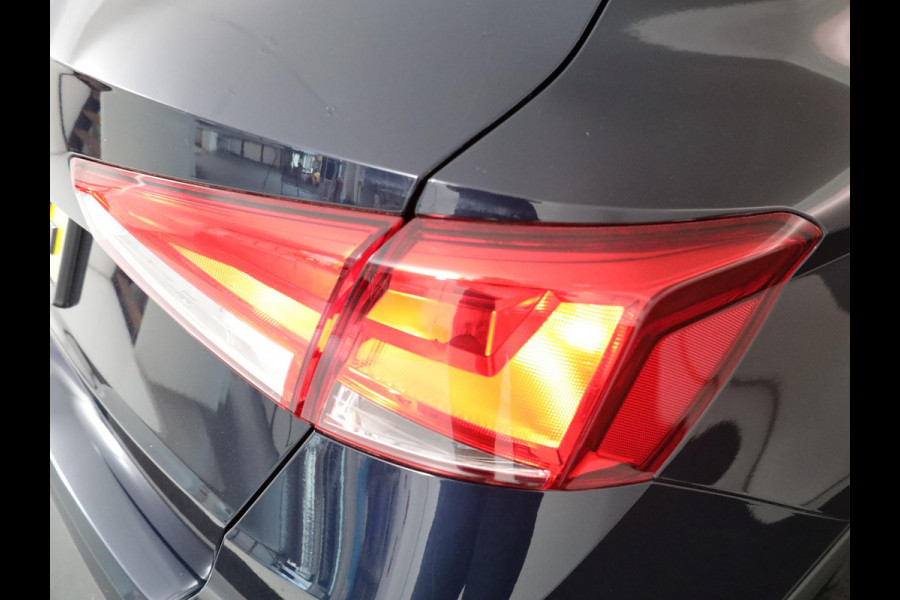 Seat Arona 1.0 TSI Style Business Intense 95 pk | Navigatie | Trekhaak | Parkeersensoren achter | LED koplampen | Autom. airco | Stoelverwarming |