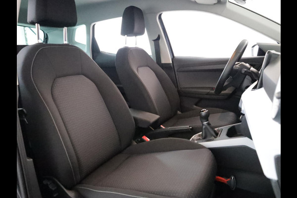 Seat Arona 1.0 TSI Style Business Intense 95 pk | Navigatie | Trekhaak | Parkeersensoren achter | LED koplampen | Autom. airco | Stoelverwarming |