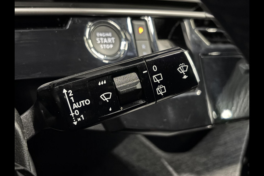 Peugeot 5008 1.2 Hybrid 136pk Allure Automaat Navigatie Cruise control Climate control LED Parkeersensoren Camera Apple Carplay/ Android Auto Radio