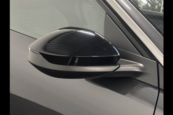 Peugeot 5008 1.2 Hybrid 136pk Allure Automaat Navigatie Cruise control Climate control LED Parkeersensoren Camera Apple Carplay/ Android Auto Radio