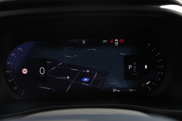 Volvo XC40 2.0 177PK Automaat Plus Black Edition 20" lichtmetalen velgen / Google infotainment / Stoelverwarming en Stuurwielverwarming / Draadloos opladen / Cruise control / Getinte ramen vanaf de B-stijl