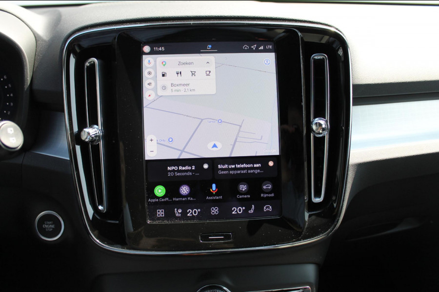 Volvo XC40 2.0 177PK Automaat Plus Black Edition 20" lichtmetalen velgen / Google infotainment / Stoelverwarming en Stuurwielverwarming / Draadloos opladen / Cruise control / Getinte ramen vanaf de B-stijl