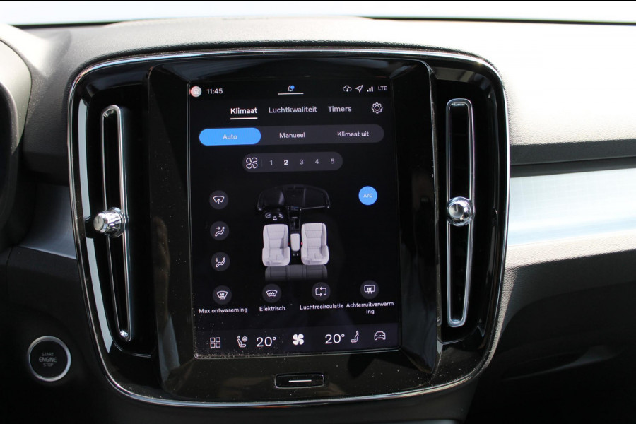 Volvo XC40 2.0 177PK Automaat Plus Black Edition 20" lichtmetalen velgen / Google infotainment / Stoelverwarming en Stuurwielverwarming / Draadloos opladen / Cruise control / Getinte ramen vanaf de B-stijl