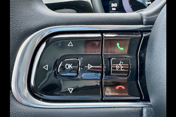 Fiat 500 Urban 42 kWh Apple/ Andoid Carplay | parkeersensoren voor en achter | 16'' |