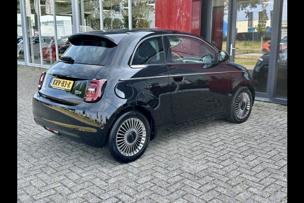 Fiat 500 Urban 42 kWh Apple/ Andoid Carplay | parkeersensoren voor en achter | 16'' |