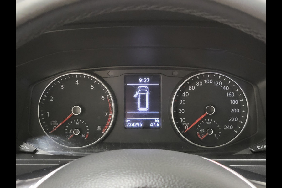 Volkswagen Transporter 2.0TSI 150pk MARGE! L2/H1 Trekhaak Benzine!
