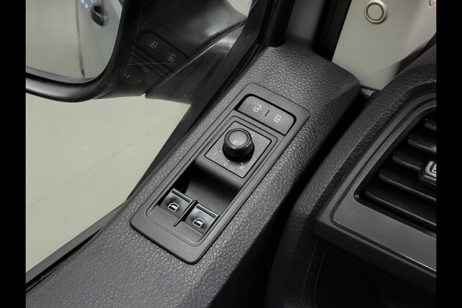 Volkswagen Transporter 2.0TSI 150pk MARGE! L2/H1 Trekhaak Benzine!