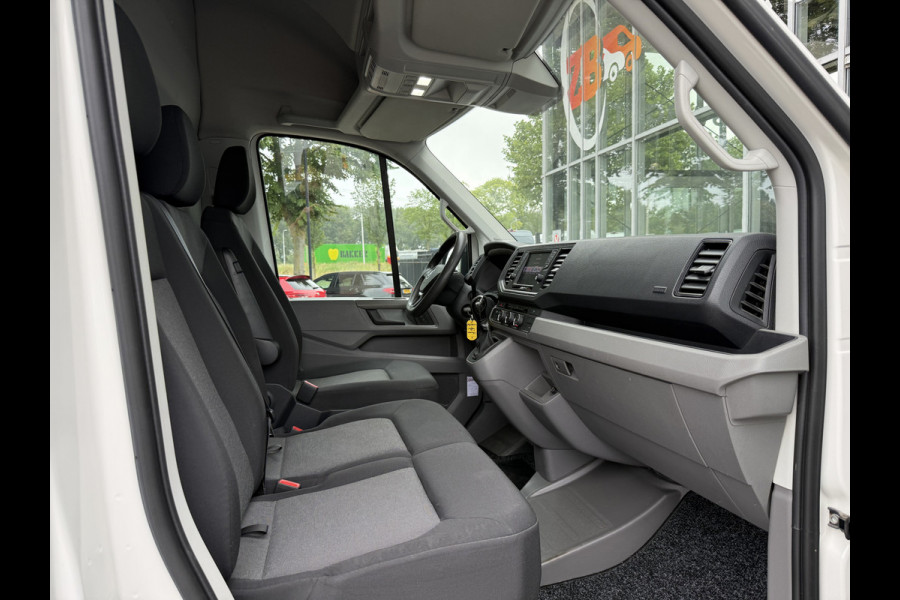 Volkswagen Crafter 30 2.0 TDI 177PK L3H3 | Adapt. cruisec. | Trekhaak | Carplay | Navi | Camera
