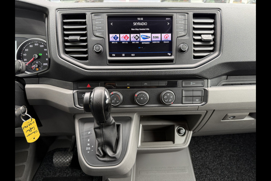 Volkswagen Crafter 30 2.0 TDI 177PK L3H3 | Adapt. cruisec. | Trekhaak | Carplay | Navi | Camera