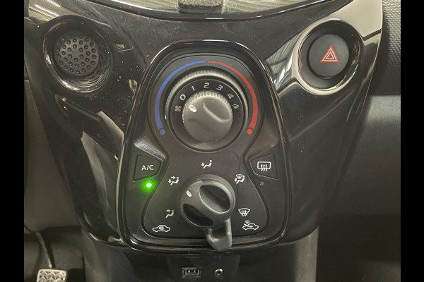 Citroën C1 1.0 VTi Shine Navigatie Camera Climate Control Lichtmetalen velgen Airco