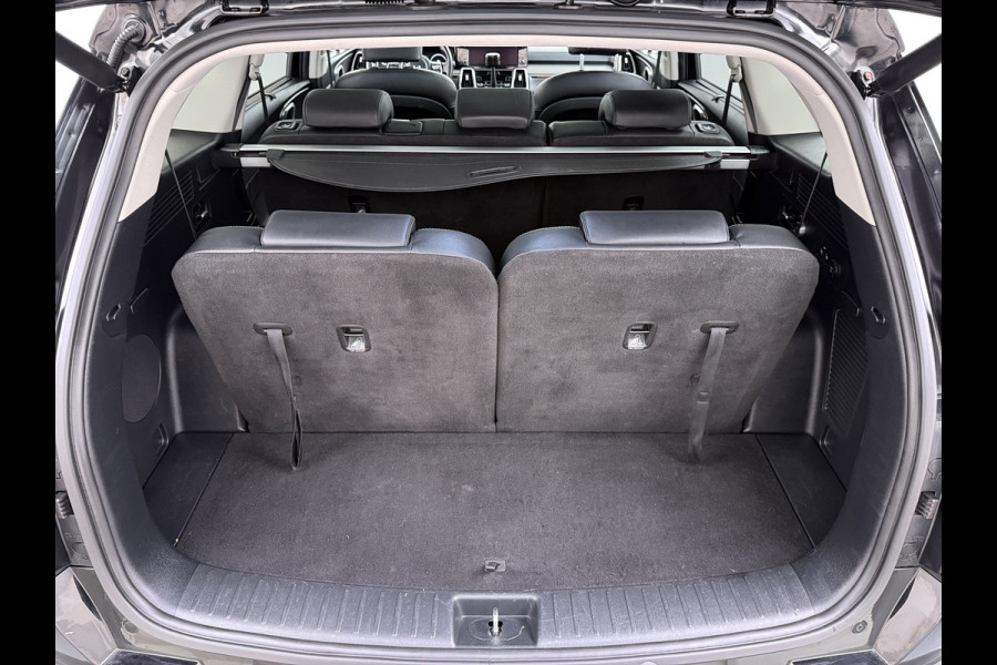 Kia Sorento 1.6T-GDI 230PK Hybrid Aut. 7-Persoons Adap.Cruise Leder Panoramadak Bose®-Audio Stuur+Stoel+Achterbank Verwarming Elek.Stoelen A Elek.Achterklep Keyless Ecc Navi Camera Pdc Privacy Glas Lmv 19" Led DAB Isofix 1e Eigenaar 1.650KG Trekgewicht Origineel Nederlandse Auto