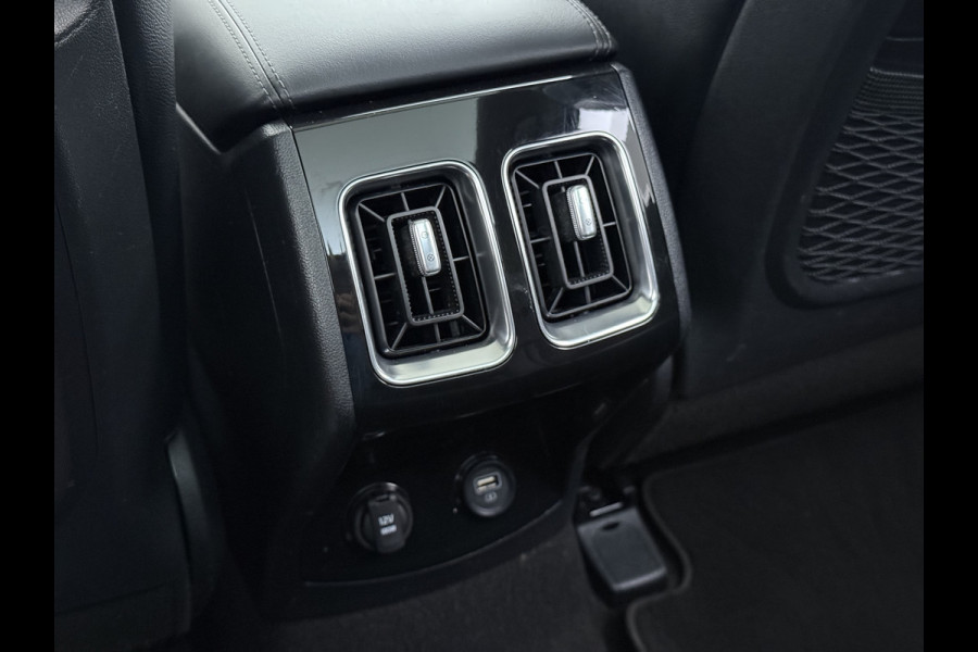 Kia Sorento 1.6T-GDI 230PK Hybrid Aut. 7-Persoons Adap.Cruise Leder Panoramadak Bose®-Audio Stuur+Stoel+Achterbank Verwarming Elek.Stoelen A Elek.Achterklep Keyless Ecc Navi Camera Pdc Privacy Glas Lmv 19" Led DAB Isofix 1e Eigenaar 1.650KG Trekgewicht Origineel Nederlandse Auto