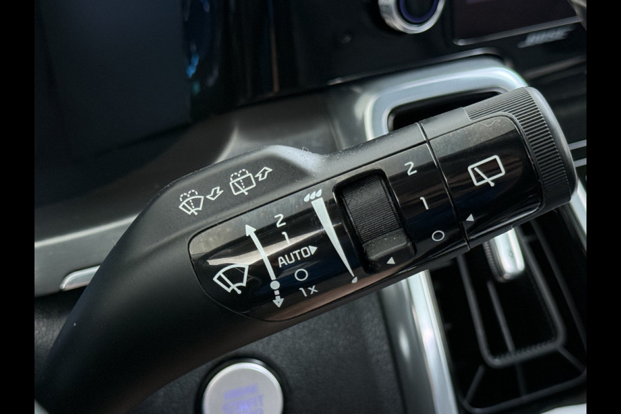 Kia Sorento 1.6T-GDI 230PK Hybrid Aut. 7-Persoons Adap.Cruise Leder Panoramadak Bose®-Audio Stuur+Stoel+Achterbank Verwarming Elek.Stoelen A Elek.Achterklep Keyless Ecc Navi Camera Pdc Privacy Glas Lmv 19" Led DAB Isofix 1e Eigenaar 1.650KG Trekgewicht Origineel Nederlandse Auto