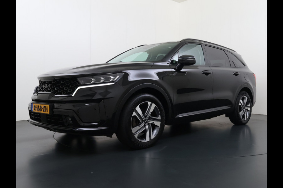 Kia Sorento 1.6T-GDI 230PK Hybrid Aut. 7-Persoons Adap.Cruise Leder Panoramadak Bose®-Audio Stuur+Stoel+Achterbank Verwarming Elek.Stoelen A Elek.Achterklep Keyless Ecc Navi Camera Pdc Privacy Glas Lmv 19" Led DAB Isofix 1e Eigenaar 1.650KG Trekgewicht Origineel Nederlandse Auto