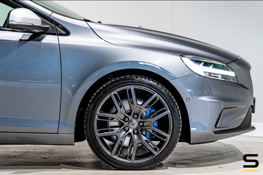 Volvo V40 1.5 T3 Polar+ Sport|R-Design|Cam|Pano|H&K|NAP|2e e