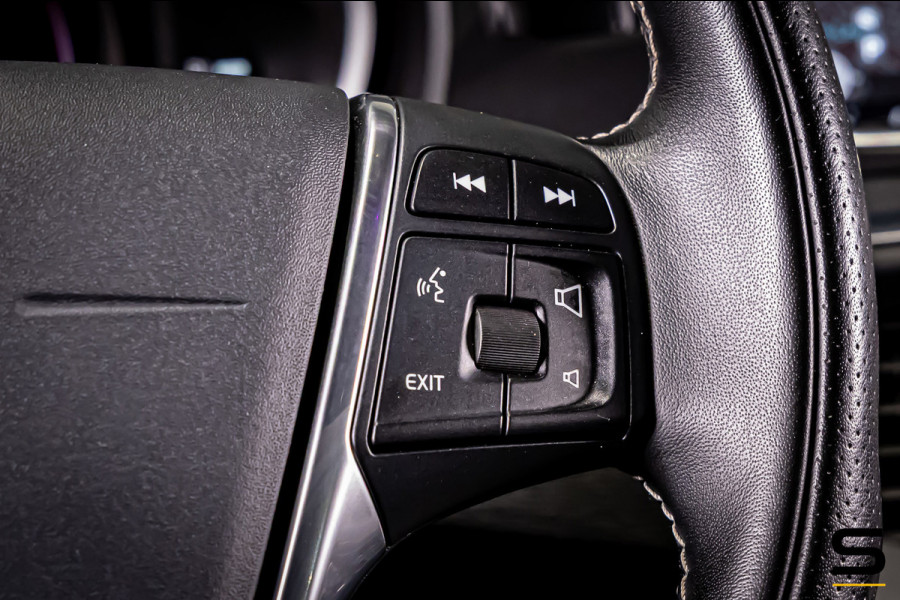 Volvo V40 1.5 T3 Polar+ Sport|R-Design|Cam|Pano|H&K|NAP|2e e