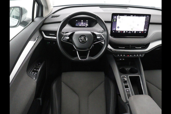 Škoda Enyaq iV 60 | SOH 92,4% | Panoramadak | Stoel/stuur verwarming | Half leder | Adaptive cruise | Carplay | Virtueel dashboard | Sfeerverlichting | Climate control | Camera | Park assist |