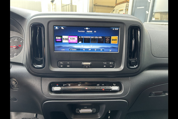 Mercedes-Benz Vito 116 CDI L3 Pro 2500KG Trekhaak / MBUX / Navigatie / Camera / Cruise control / Airco / LMV / Achterdeuren