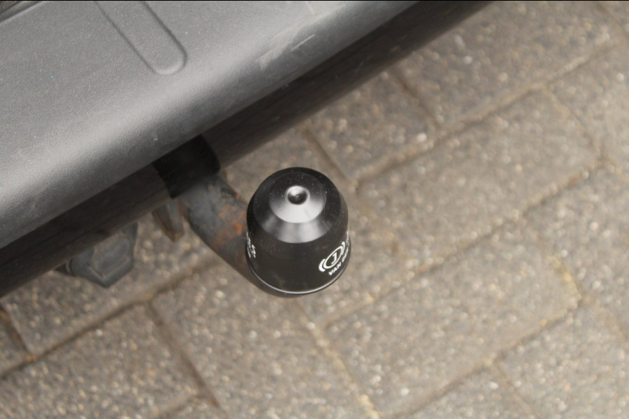 Volkswagen Transporter 2.0 TDI 150pk L2H1 28 Navigatie Trekhaak Imperiaal