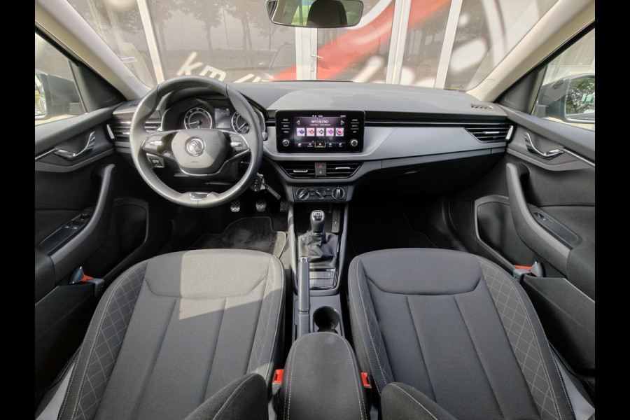 Škoda Kamiq 1.0 TSI Ambition / Trekhaak / Carplay / Cruise Control / DAB / 16'' /