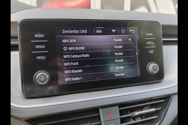 Škoda Kamiq 1.0 TSI Ambition / Trekhaak / Carplay / Cruise Control / DAB / 16'' /