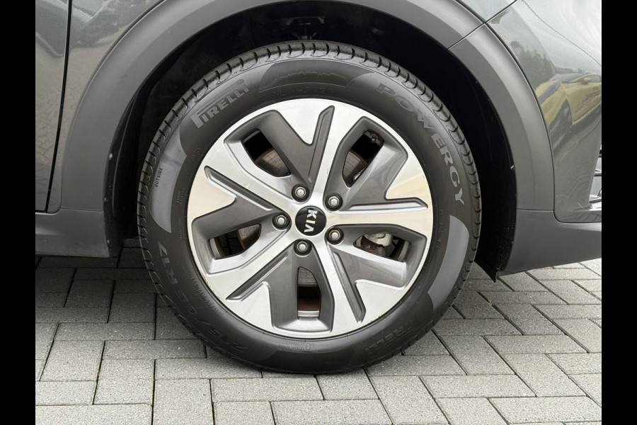 Kia e-Niro ExecutiveLine 64 kWh | 65.500 KM | SOH 100% | Panorama Dak | Volledig Lederen Interieur |