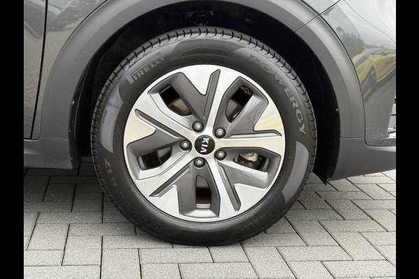 Kia e-Niro ExecutiveLine 64 kWh | 65.500 KM | SOH 100% | Panorama Dak | Volledig Lederen Interieur |