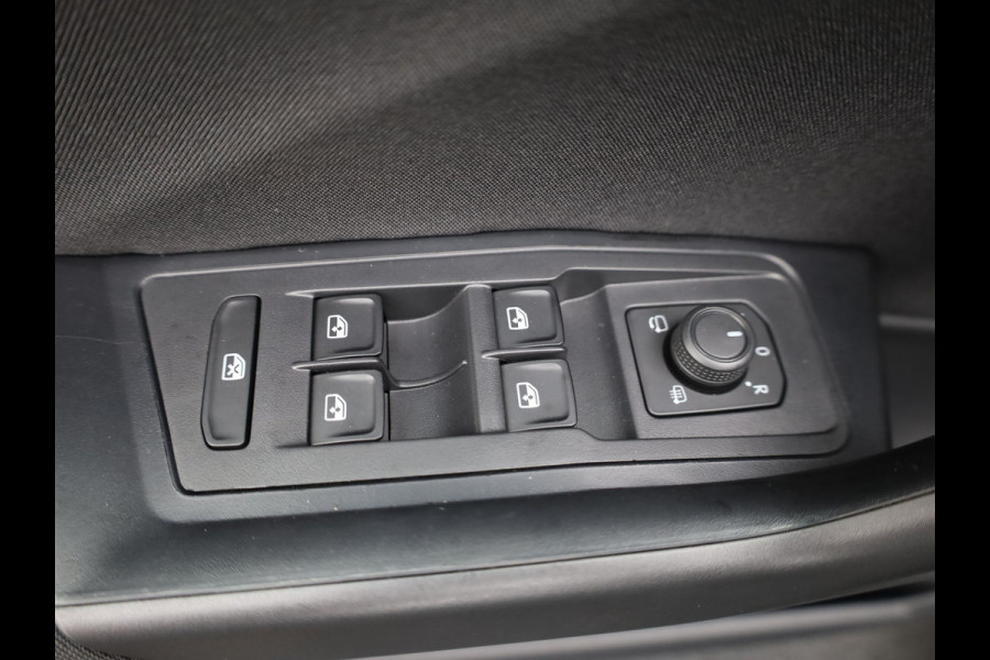 Volkswagen T-Roc 1.0 TSI Life Business | Stoelverwarming | Allseason banden | Prijs Rijklaar!!