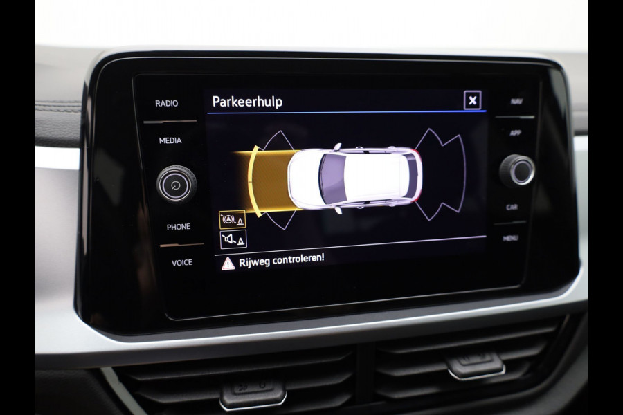 Volkswagen T-Roc 1.0 TSI Life Business | Stoelverwarming | Allseason banden | Prijs Rijklaar!!
