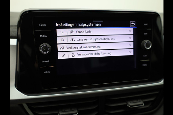 Volkswagen T-Roc 1.0 TSI Life Business | Stoelverwarming | Allseason banden | Prijs Rijklaar!!