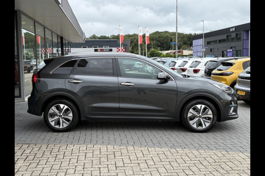 Kia e-Niro ExecutiveLine 64 kWh | 65.500 KM | SOH 100% | Panorama Dak | Volledig Lederen Interieur |