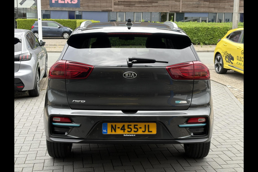 Kia e-Niro ExecutiveLine 64 kWh | 65.500 KM | SOH 100% | Panorama Dak | Volledig Lederen Interieur |