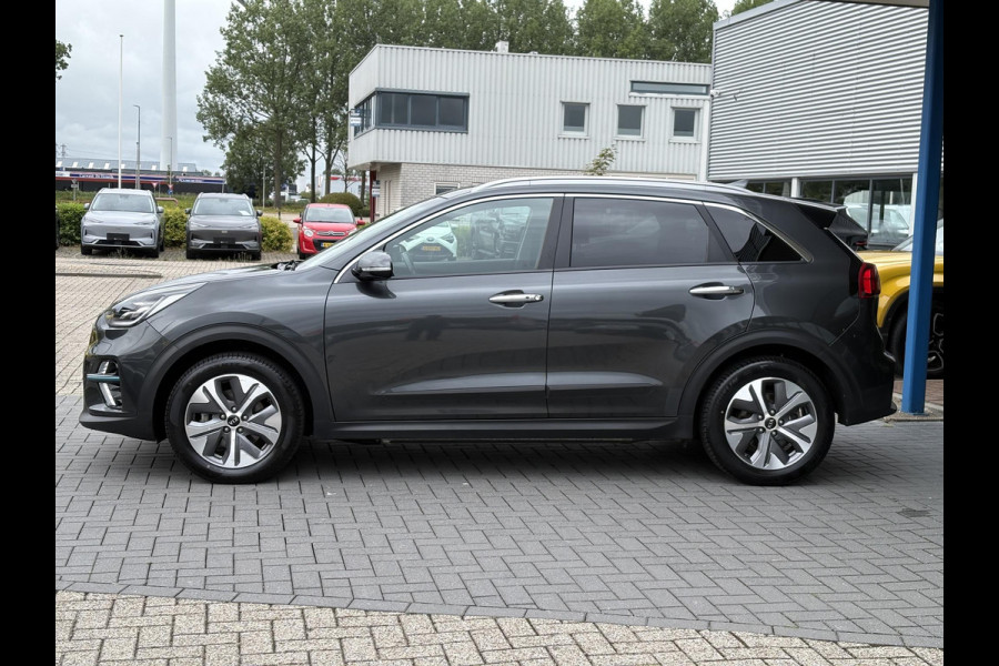 Kia e-Niro ExecutiveLine 64 kWh | 65.500 KM | SOH 100% | Panorama Dak | Volledig Lederen Interieur |