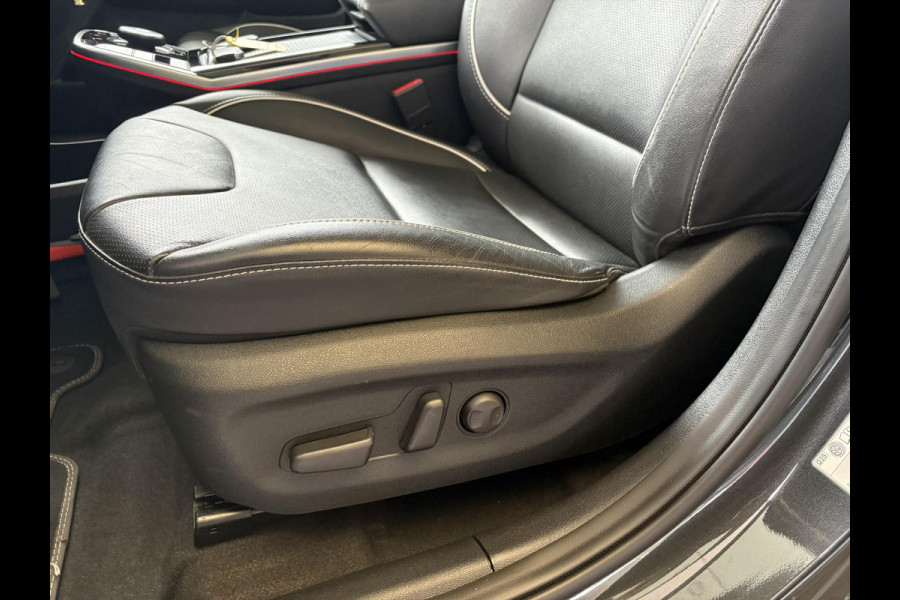Kia e-Niro ExecutiveLine 64 kWh | 65.500 KM | SOH 100% | Panorama Dak | Volledig Lederen Interieur |
