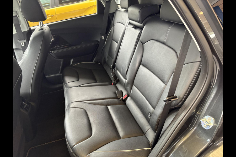 Kia e-Niro ExecutiveLine 64 kWh | 65.500 KM | SOH 100% | Panorama Dak | Volledig Lederen Interieur |