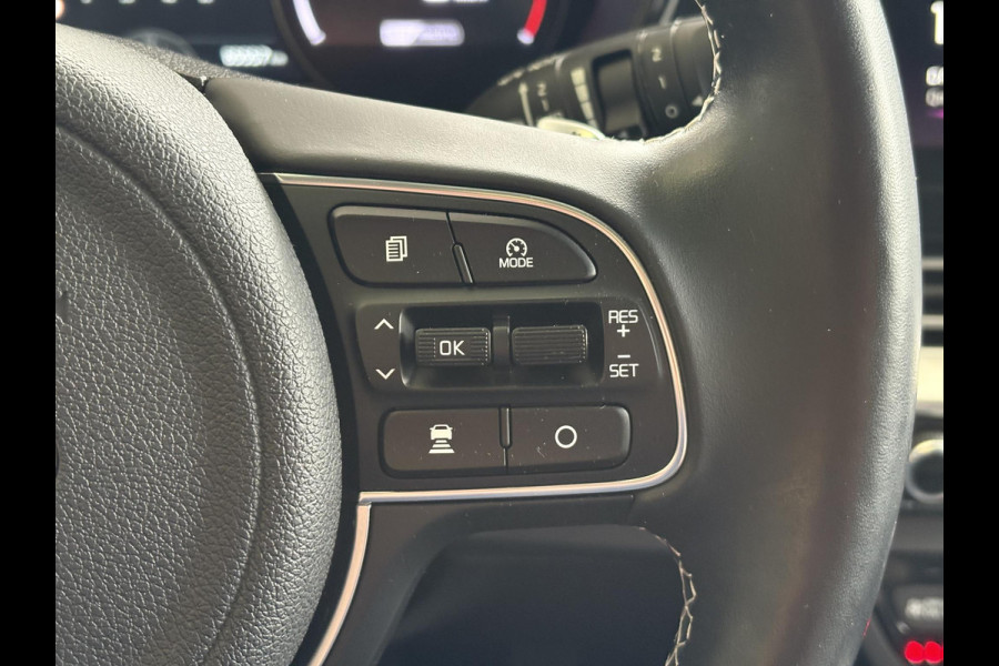 Kia e-Niro ExecutiveLine 64 kWh | 65.500 KM | SOH 100% | Panorama Dak | Volledig Lederen Interieur |