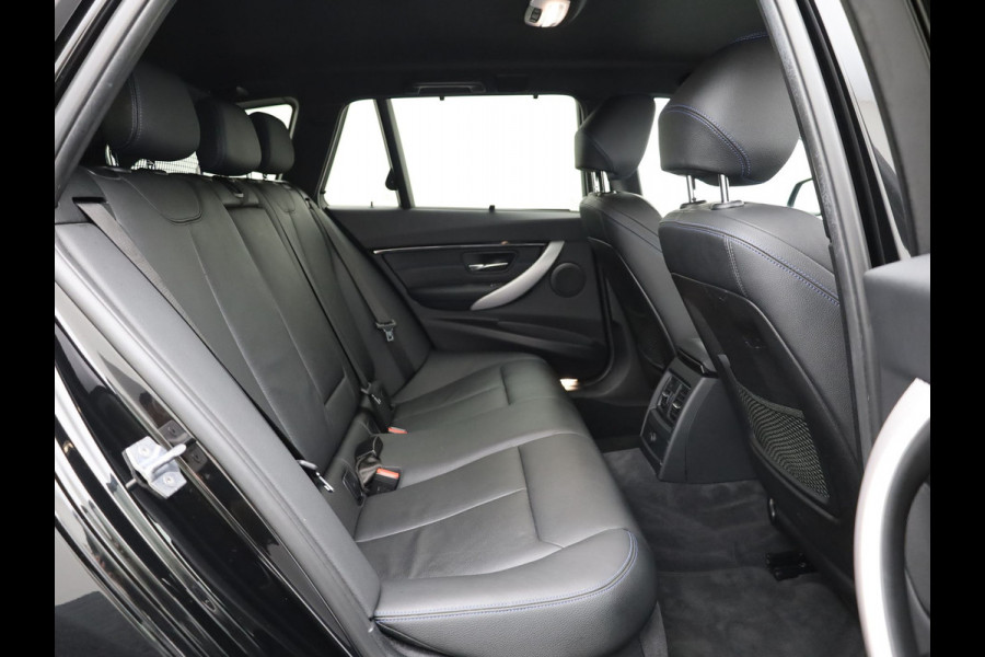 BMW 3 Serie Touring 318i M Sport Edition | Head Up | Elk. A-klep | 19'' | Leder | Stoelverw. | Prijs Rijklaar!!