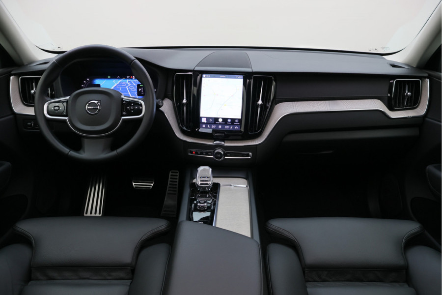 Volvo XC60 2.0 T6 Plug-in hybrid AWD Inscription Leer, Panoramadak, Memory, Camera, Apple Carplay, Keyless