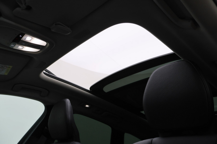 Volvo XC60 2.0 T6 Plug-in hybrid AWD Inscription Leer, Panoramadak, Memory, Camera, Apple Carplay, Keyless