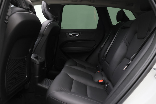 Volvo XC60 2.0 T6 Plug-in hybrid AWD Inscription Leer, Panoramadak, Memory, Camera, Apple Carplay, Keyless